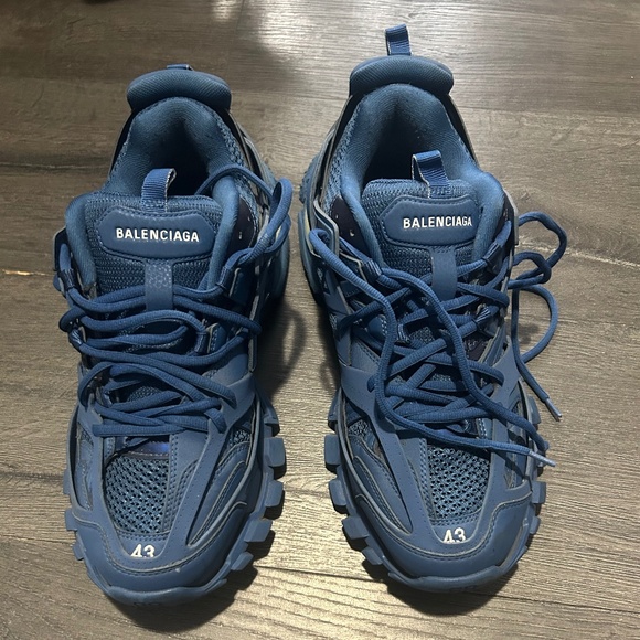 Balenciaga TRACK SNEAKER LED MONOCOLOR - Picture 1 of 2
